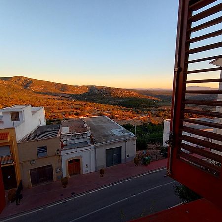 Tranquil And Spacious Townhouse In Historical And Picturesque Cervera Del Maestre Exteriér fotografie