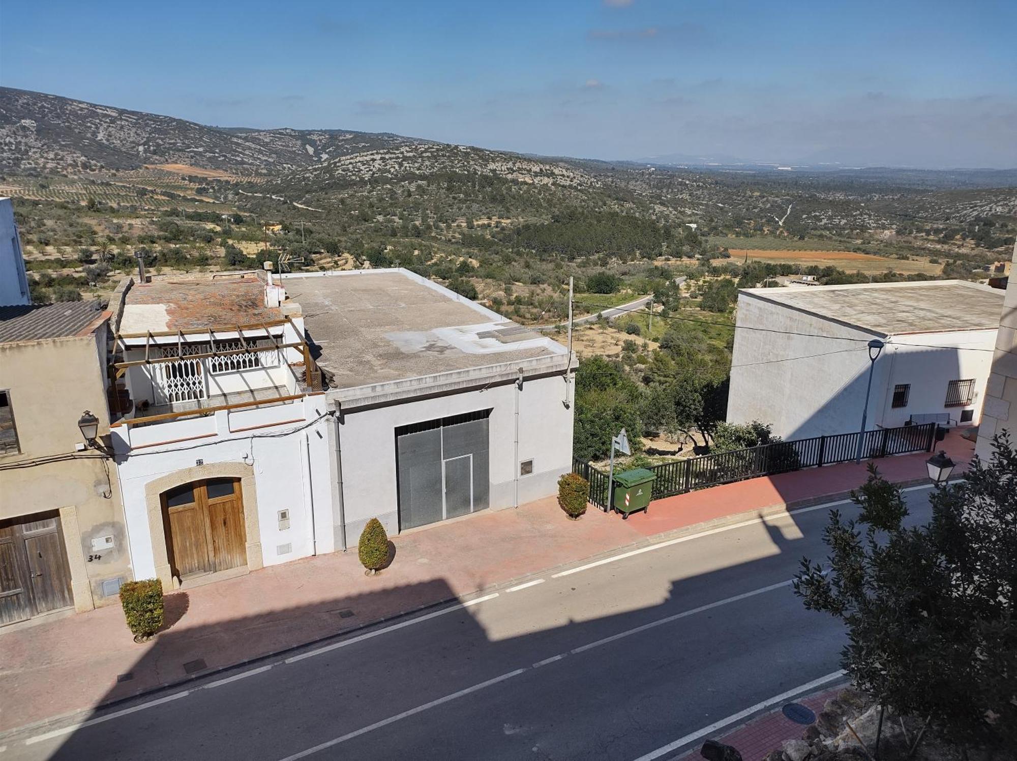 Tranquil And Spacious Townhouse In Historical And Picturesque Cervera Del Maestre Exteriér fotografie